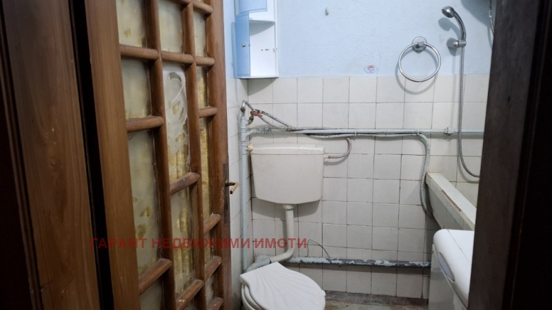 Продава ЕТАЖ ОТ КЪЩА, гр. Габрово, Хаджицонев мост, снимка 6 - Етаж от къща - 52443977