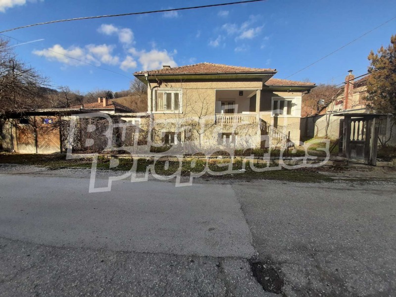 Продава  Къща област Велико Търново , с. Дрента , 160 кв.м | 70725171
