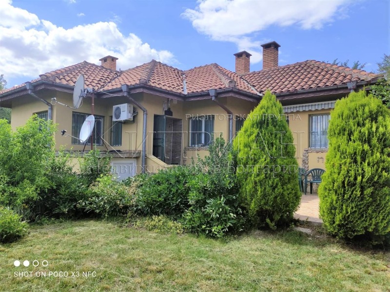 Продава  Къща област Добрич , с. Преселенци , 120 кв.м | 86946647