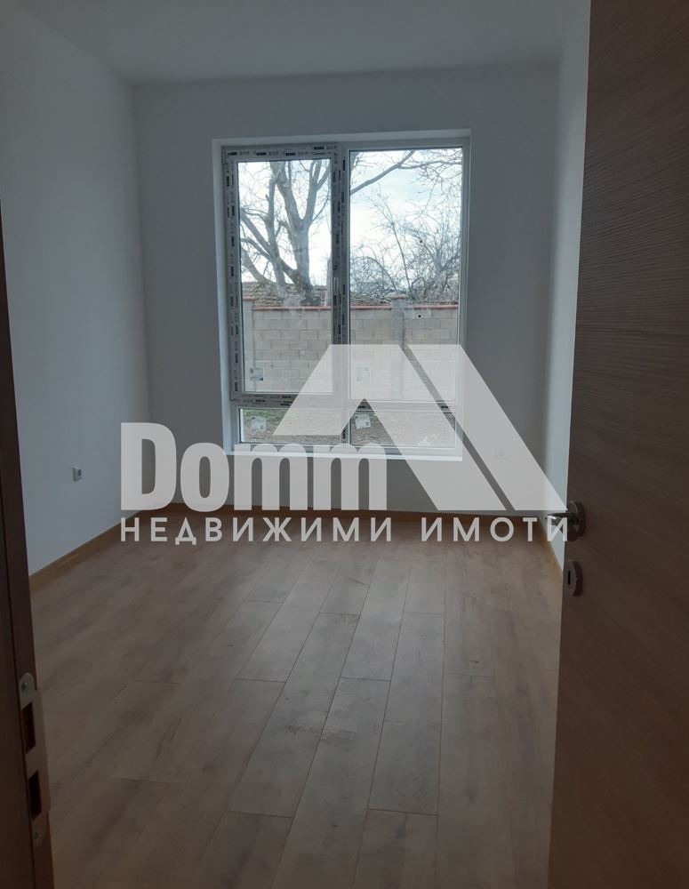 Продава КЪЩА, с. Баново, област Варна, снимка 13 - Къщи - 46036334