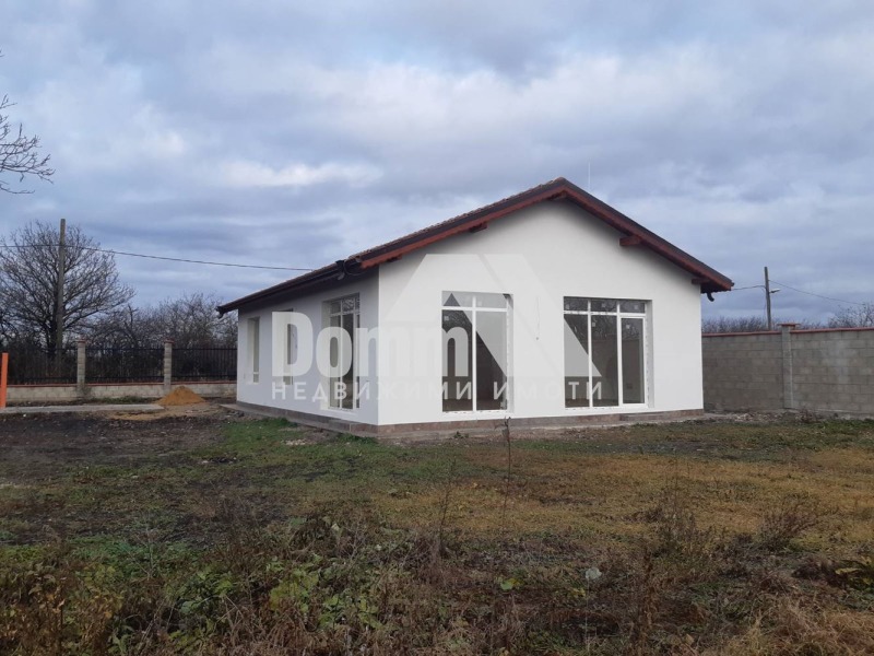 Продава КЪЩА, с. Баново, област Варна, снимка 3 - Къщи - 46036334