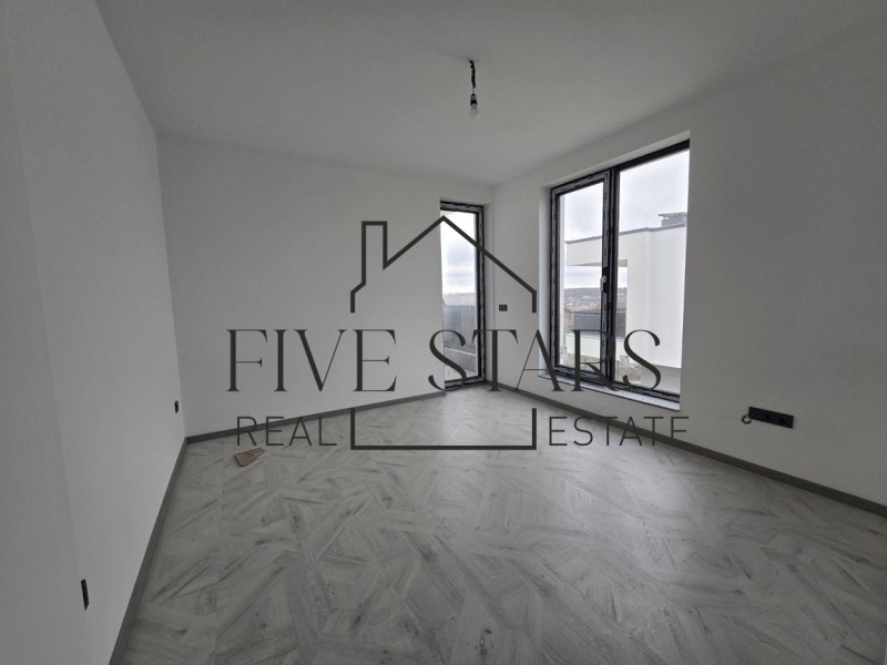 Продава КЪЩА, гр. Варна, м-т Боровец - юг, снимка 9 - Къщи - 49677542