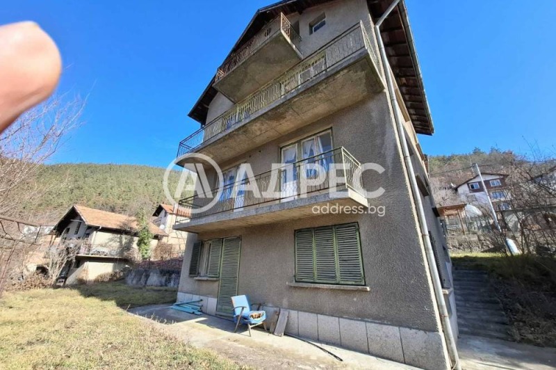 À vendre  Maison région Sofia , Svoge , 100 m² | 60824798