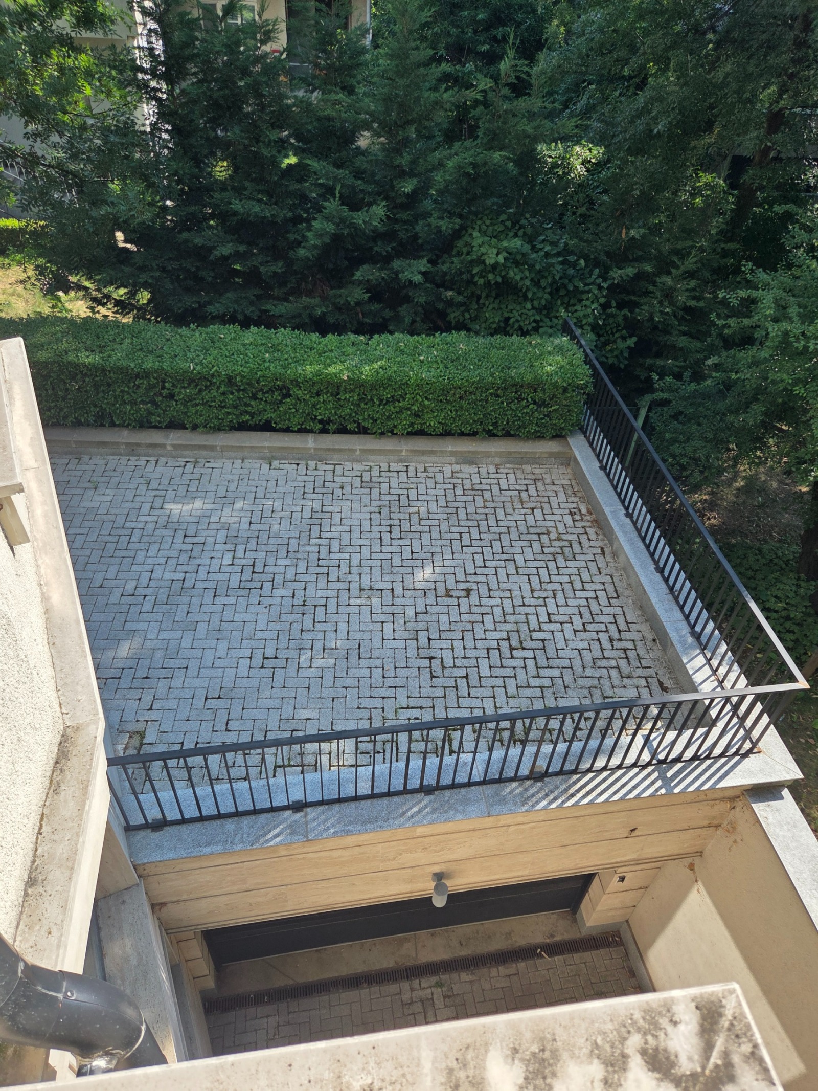 Продава 2-СТАЕН, гр. София, Изток, снимка 17 - Апартаменти - 55100115