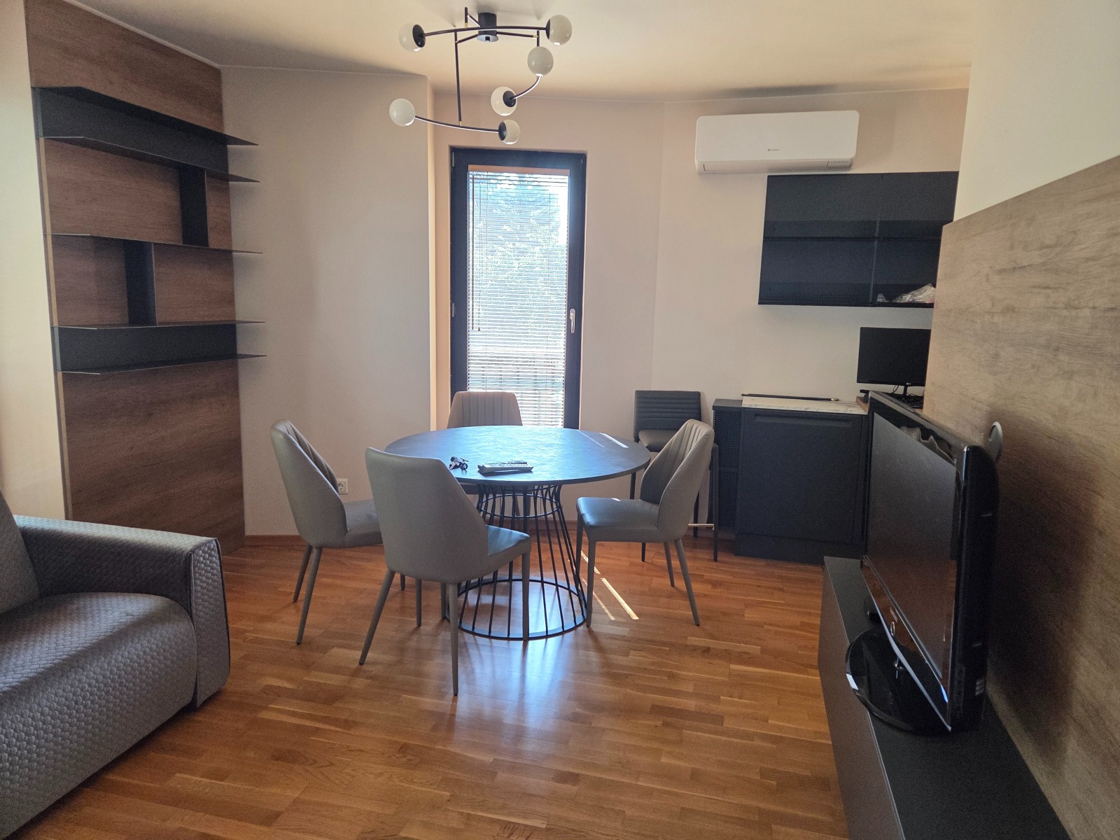 Продава 2-СТАЕН, гр. София, Изток, снимка 4 - Апартаменти - 55100115