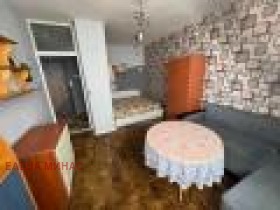 Продава  1-стаен град Шумен , 5-ти полк , 45 кв.м | 59835599 - изображение [2]