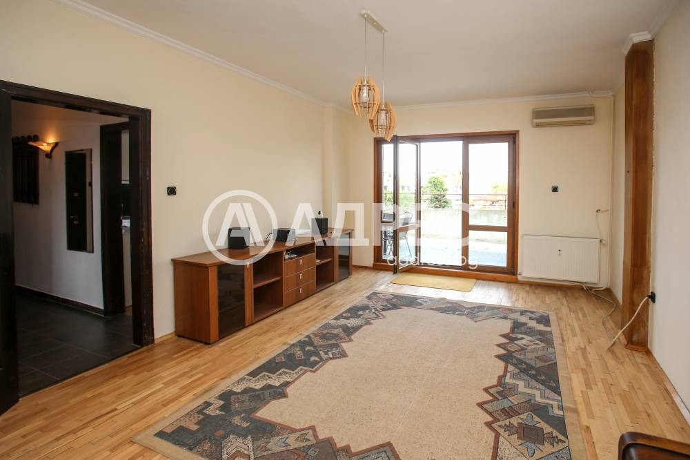 Продава 3-СТАЕН, гр. София, Център, снимка 2 - Апартаменти - 53703546