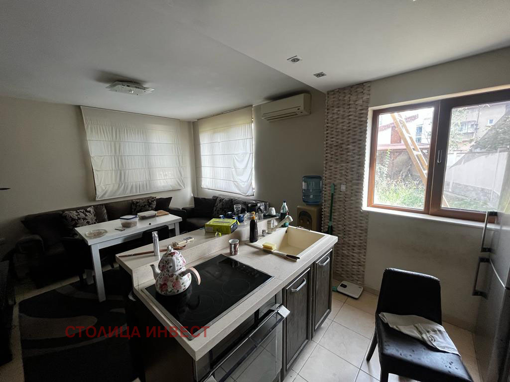 Продава КЪЩА, гр. Русе, Център, снимка 2 - Къщи - 42341654