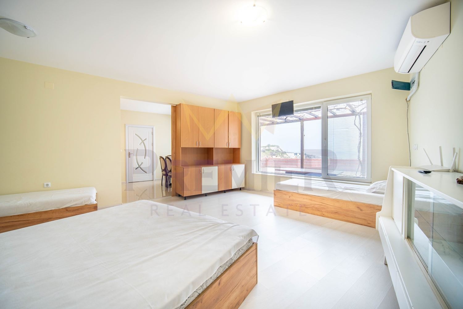 Продава КЪЩА, гр. Балчик, област Добрич, снимка 9 - Къщи - 53975142