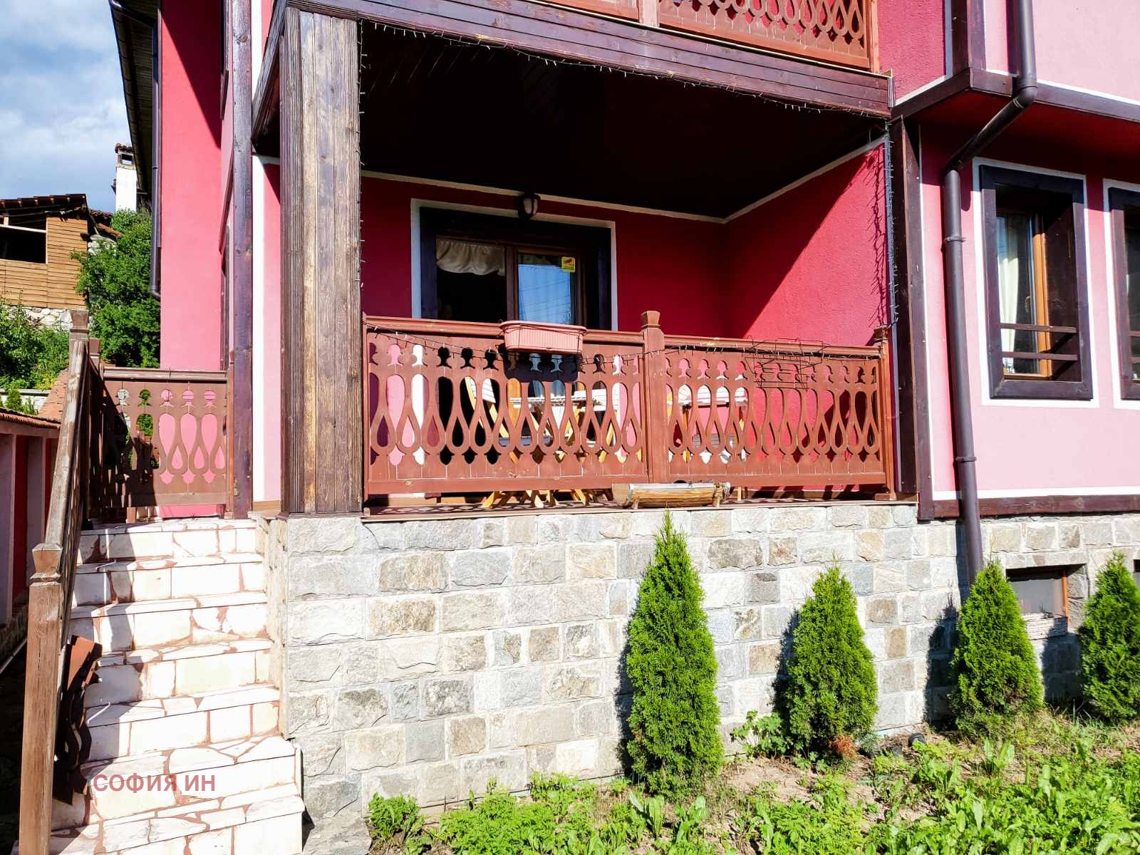 Продава  Хотел област София , гр. Копривщица , 460 кв.м | 62540352