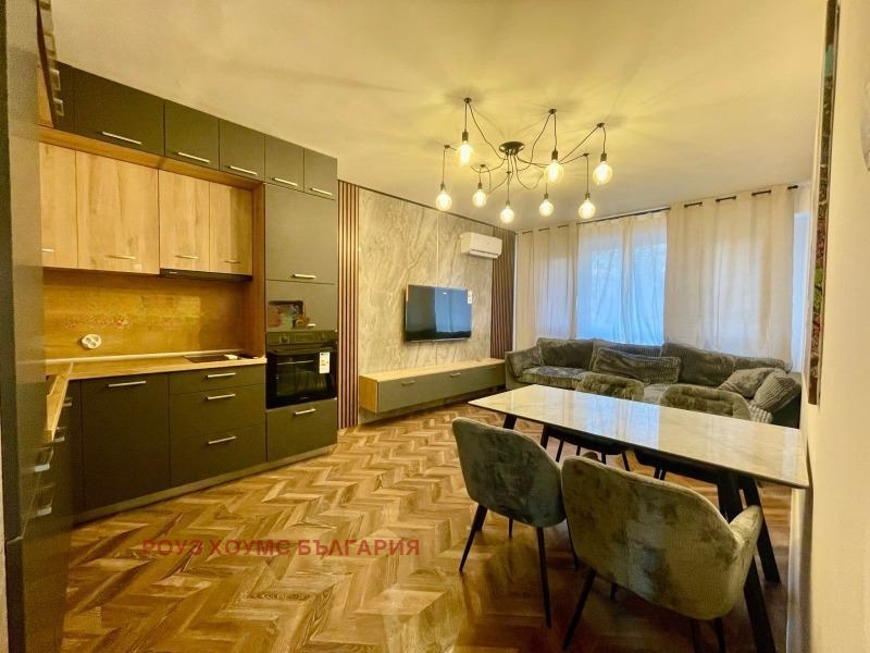 En venta  2 dormitorios Plovdiv , Jristo Smirnenski , 70 metros cuadrados | 98749904 - imagen [2]