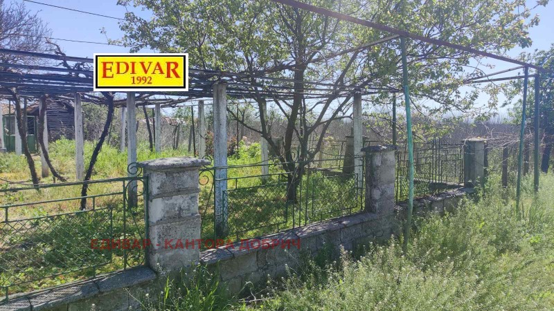 Продава КЪЩА, с. Нова Камена, област Добрич, снимка 3 - Къщи - 52708533