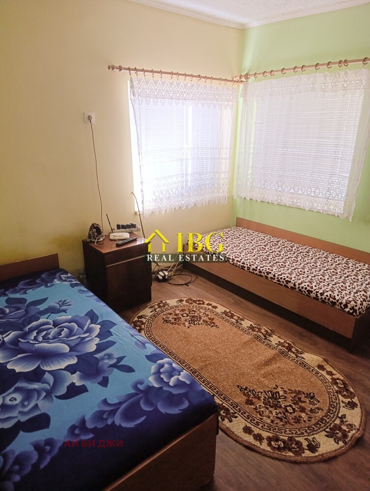 Продава КЪЩА, гр. Балчик, област Добрич, снимка 9 - Къщи - 56528693