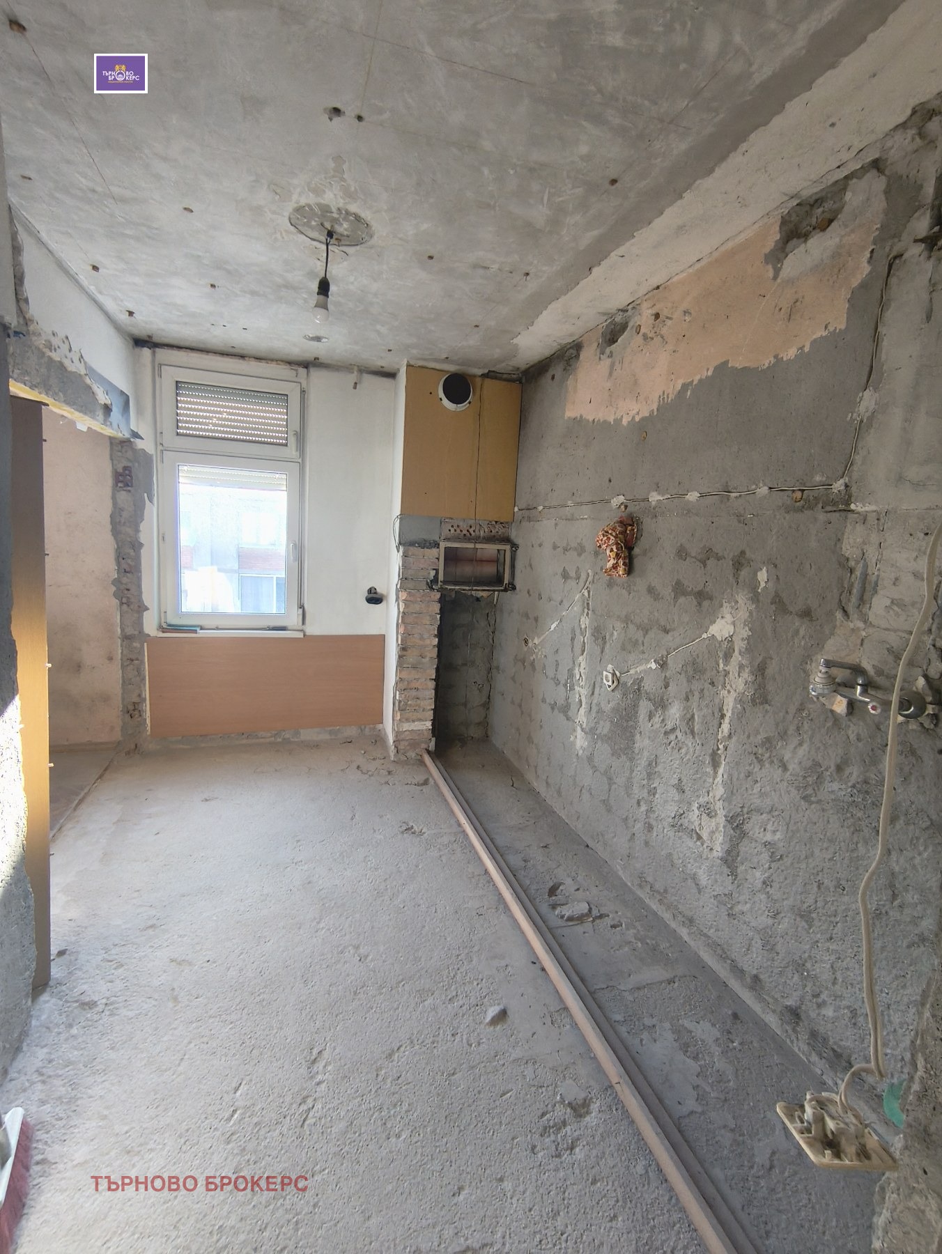 Продава 3-СТАЕН, гр. Велико Търново, Колю Фичето, снимка 3 - Апартаменти - 54627244