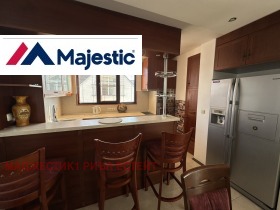 МНОГОСТАЕН, 240 m2