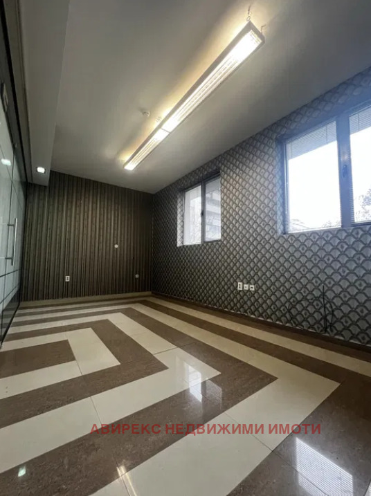 Продава  Офис, град Пловдив, Център • 40 000 € • ID 90707159 — holmes.bg - [1] 