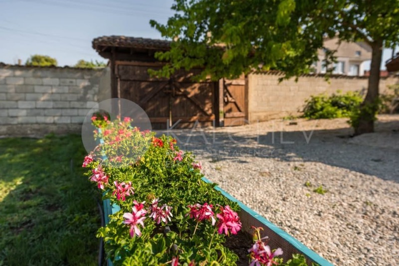 Продава КЪЩА, с. Пчелник, област Варна, снимка 16 - Къщи - 52476847