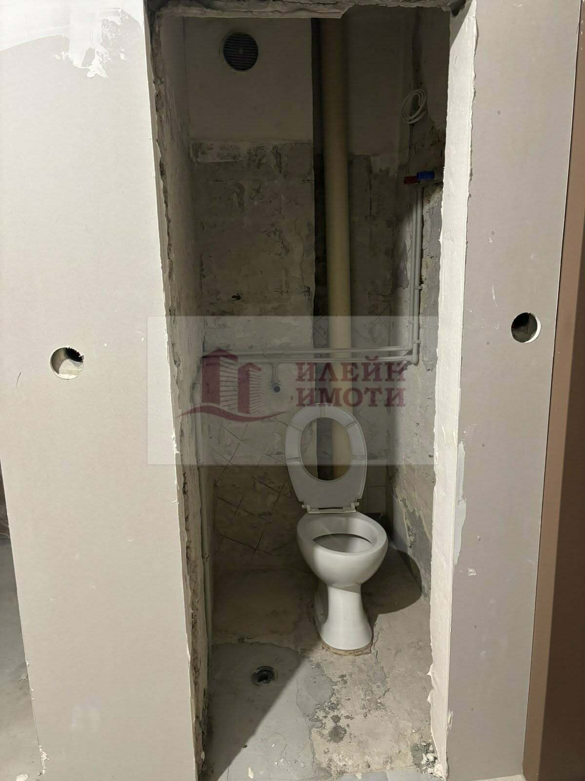 Продава 2-СТАЕН, гр. Русе, Централен южен район, снимка 9 - Апартаменти - 53871143