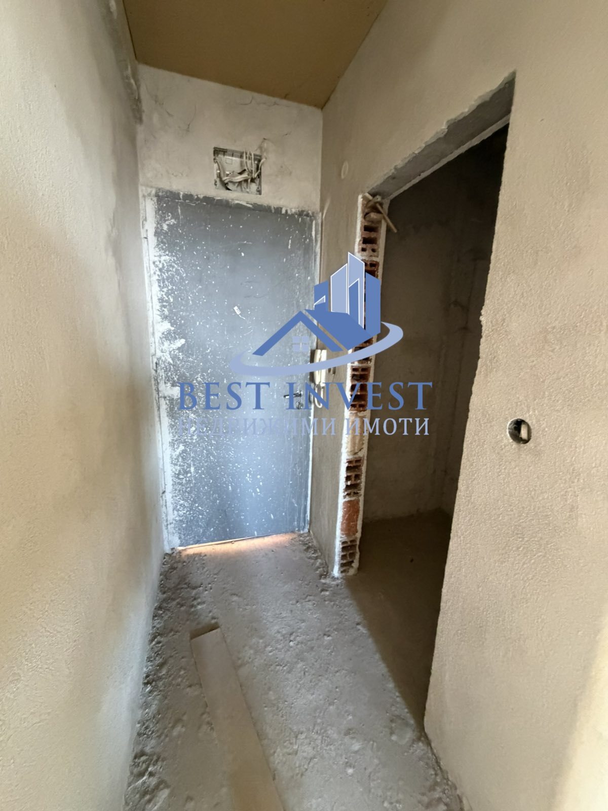 Продава АТЕЛИЕ, ТАВАН, гр. Благоевград, Бялата висота, снимка 3 - Апартаменти - 53971693