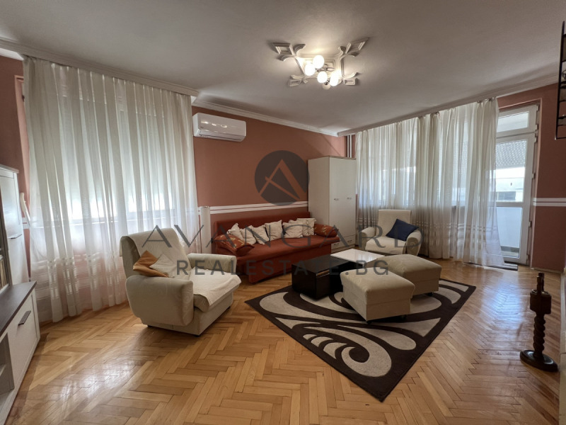 Продава  3-стаен град Пловдив , Център , 69 кв.м | 80531454