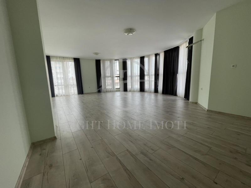 À vendre  3 chambres Plovdiv , Karchiyaka , 192 m² | 25986756