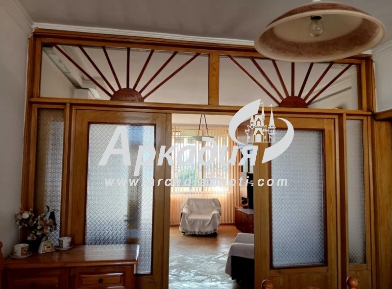 Na sprzedaż  3 sypialnie Plowdiw , Wastaniczeski , 135 mkw | 51861415