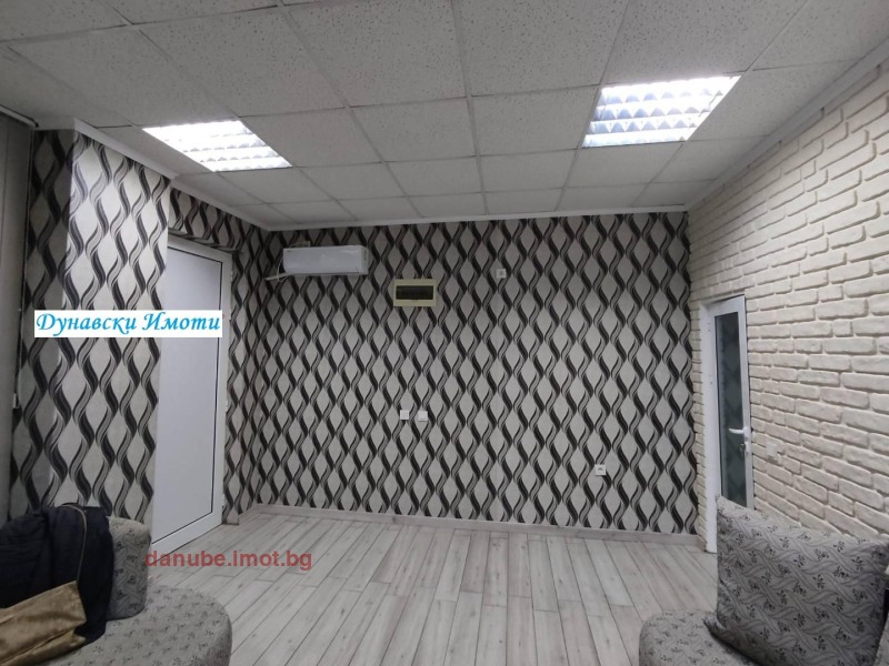 À vendre  Bureau Rouse , Rodina 1 , 30 m² | 32106573