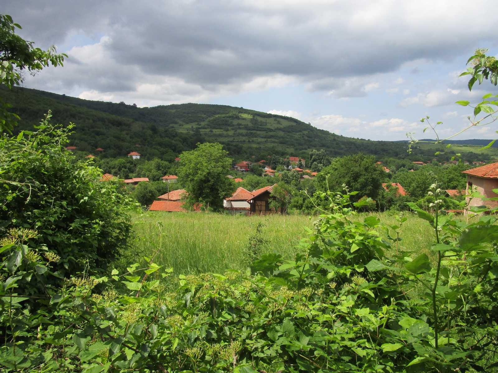 Продава ПАРЦЕЛ, с. Малка Желязна, област Ловеч, снимка 2 - Парцели - 53965579