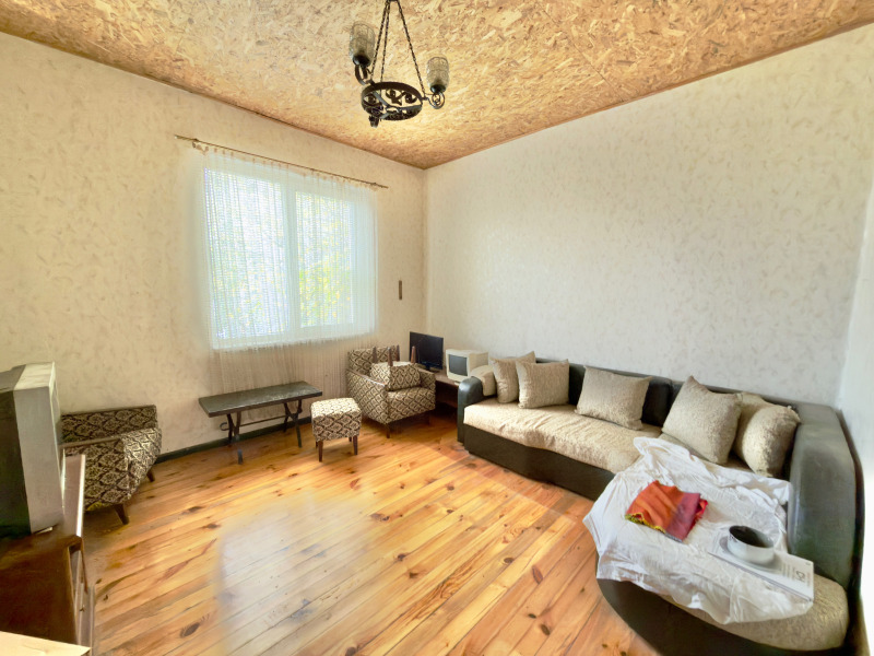 Продава ЕТАЖ ОТ КЪЩА в град София, Княжево - 130 кв.м / 165 000 € » 322 711.95 лв., ПРЕМИУМ НЮ ХОУМ
