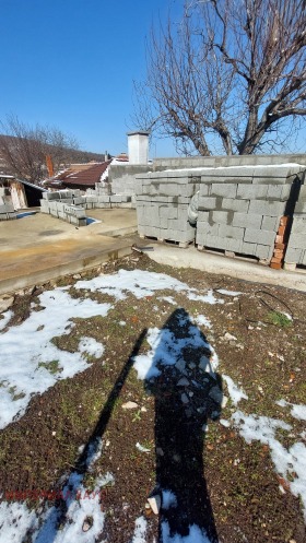 Hausboden Mineralni bani, region Chaskowo 16