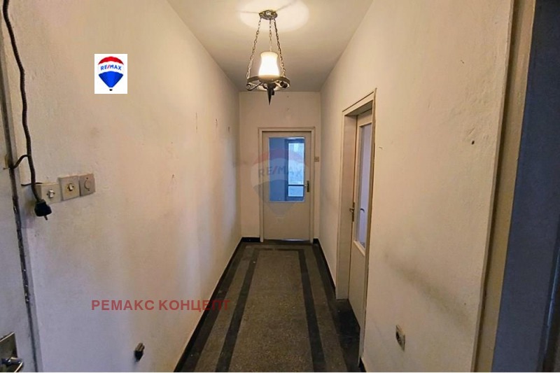 Продава 2-СТАЕН, гр. Шумен, Тракия, снимка 10 - Aпартаменти - 48567307