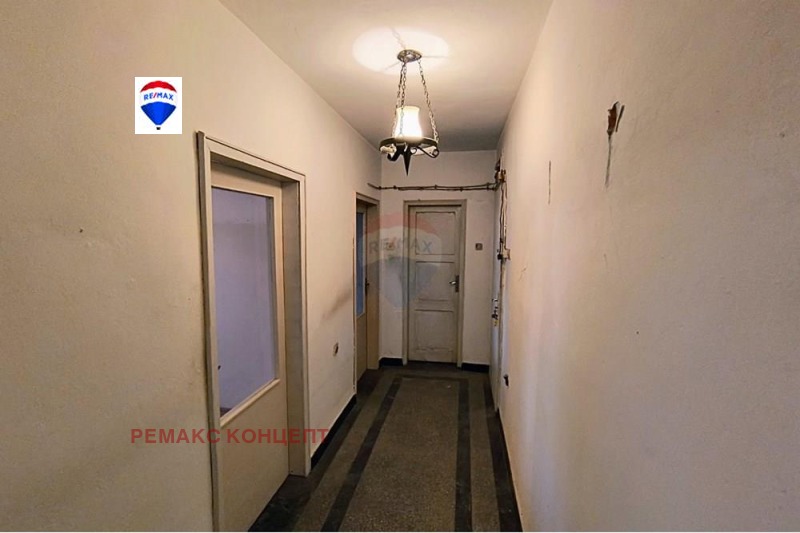 Продава  2-стаен град Шумен , Тракия , 70 кв.м | 86728072 - изображение [9]