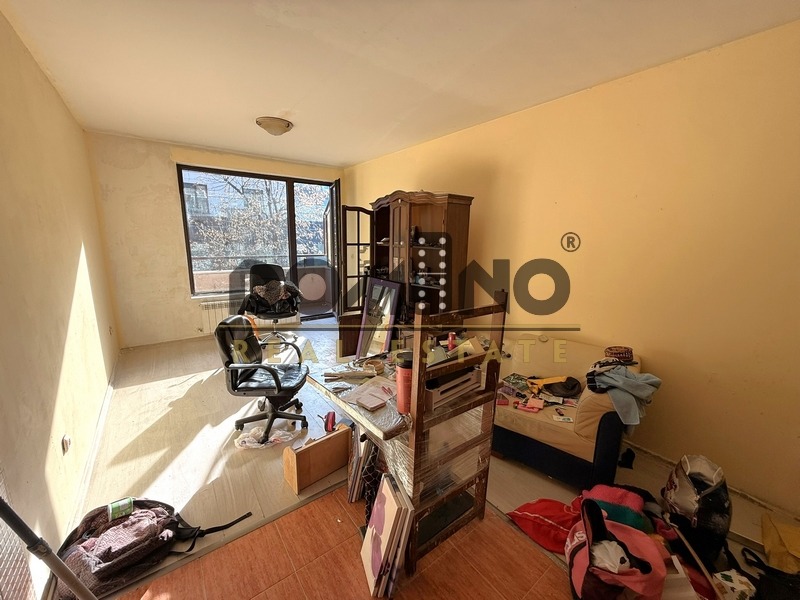 Продава 3-СТАЕН, гр. София, Хиподрума, снимка 2 - Апартаменти - 52819180