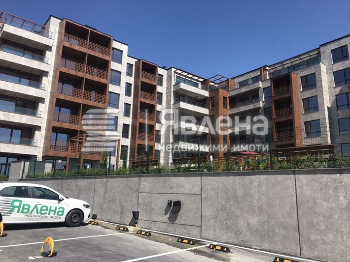 Продава 3-СТАЕН, гр. Варна, к.к. Св.Св. Константин и Елена, снимка 6 - Апартаменти - 53068435