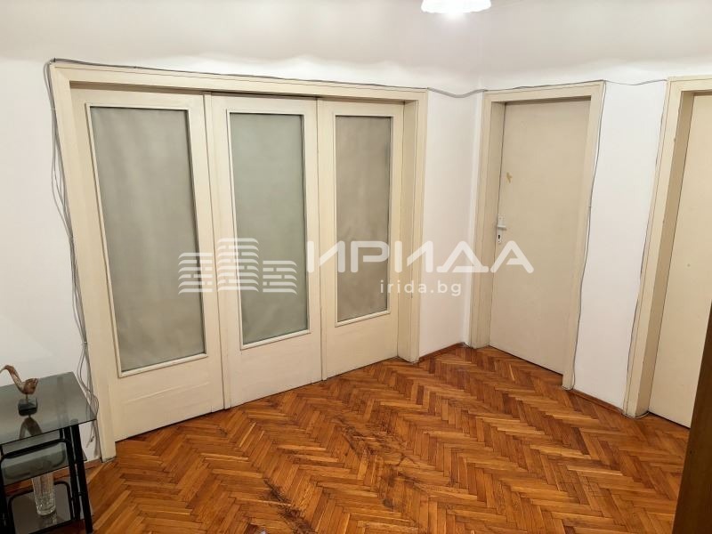Продава 4-СТАЕН, гр. София, Център, снимка 3 - Апартаменти - 55948773