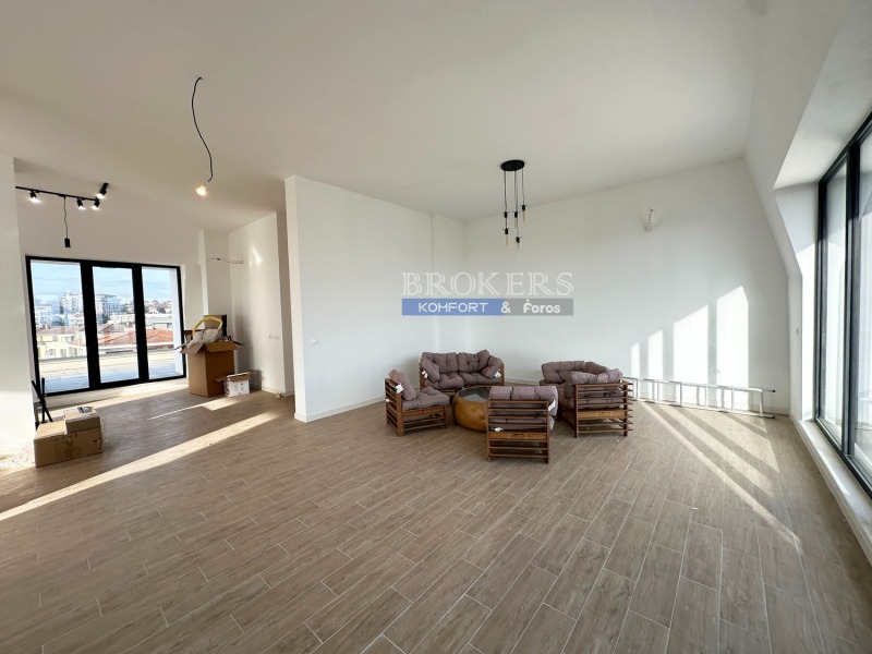 Продава МНОГОСТАЕН, гр. Варна, к.к. Св.Св. Константин и Елена, снимка 4 - Апартаменти - 53382005