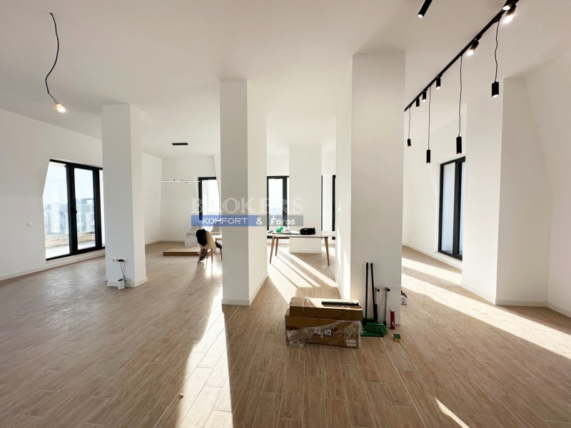 Продава МНОГОСТАЕН, гр. Варна, к.к. Св.Св. Константин и Елена, снимка 2 - Апартаменти - 53382005