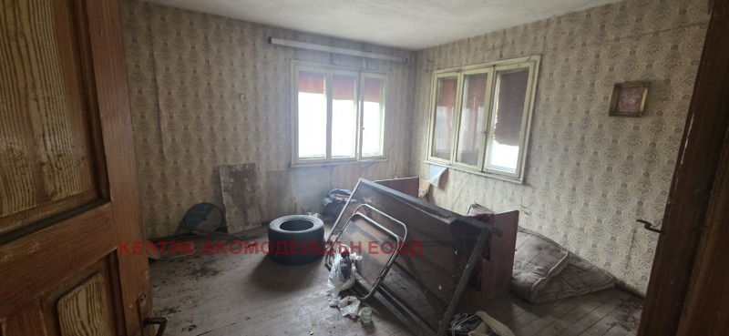 Продава КЪЩА, с. Самораново, област Кюстендил, снимка 5 - Къщи - 53017452