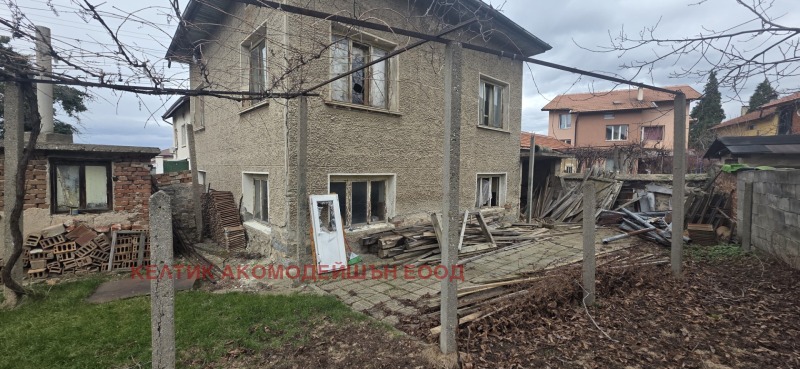 Продава КЪЩА, с. Самораново, област Кюстендил, снимка 2 - Къщи - 53017452