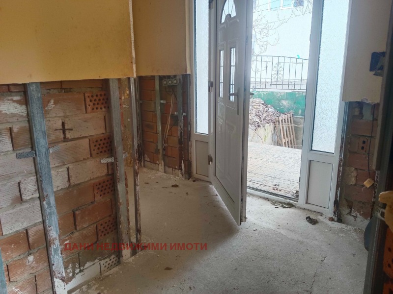Till salu  Hotell Varna , Vinica , 366 kvm | 61437303 - bild [5]