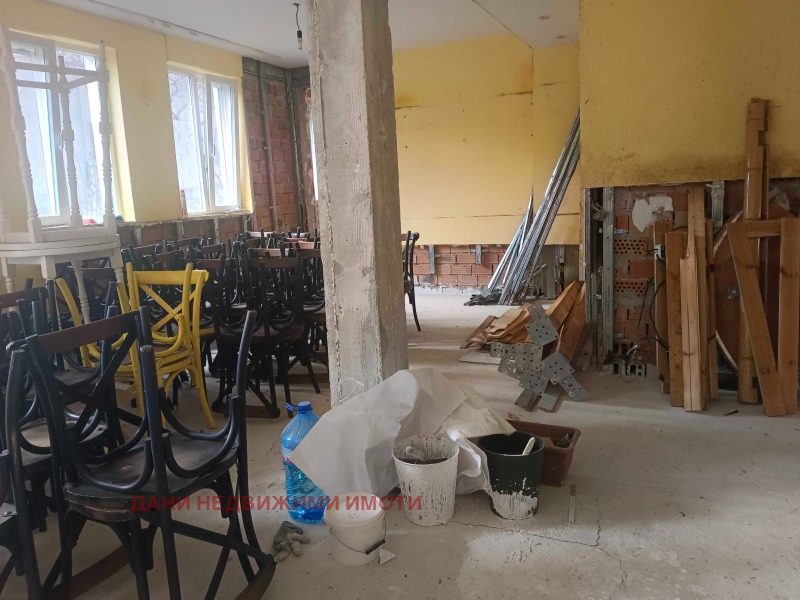 Till salu  Hotell Varna , Vinica , 366 kvm | 61437303