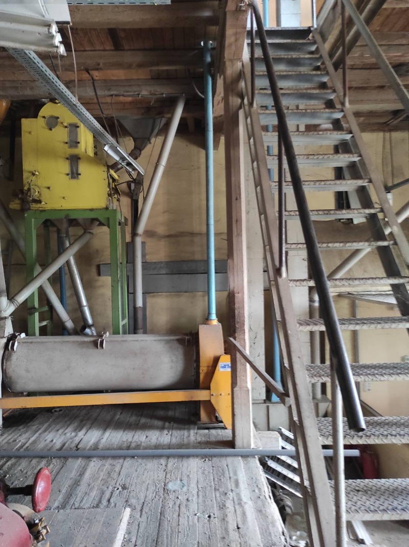 Продава БИЗНЕС ИМОТ, с. Златна нива, област Шумен, снимка 10 - Други - 53430964