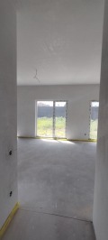 Продава КЪЩА, област София, гр. Костинброд • 285000 € • 79016666 — Holmes.bg