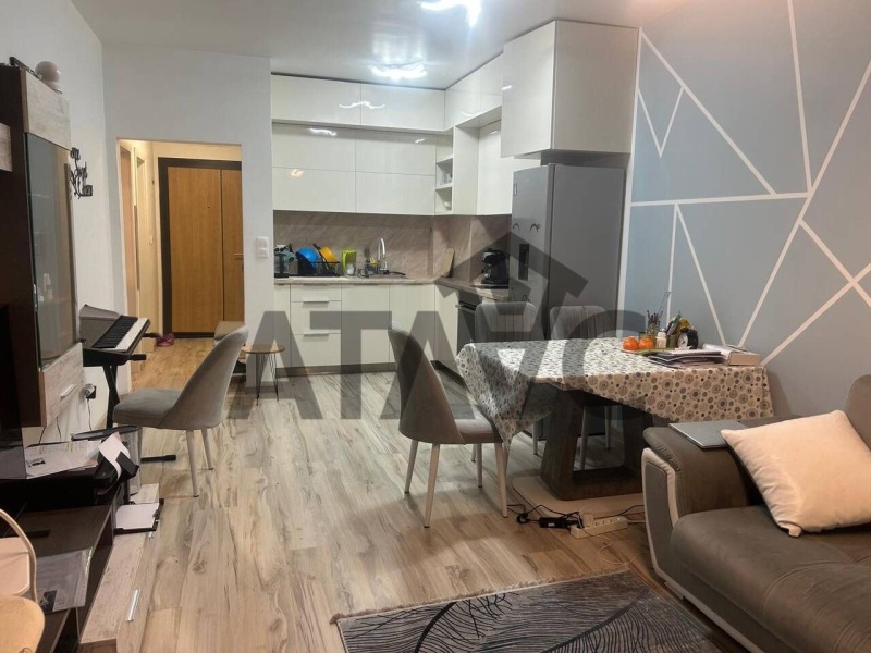 Продава  2-стаен град Пловдив , Тракия , 73 кв.м | 64718654