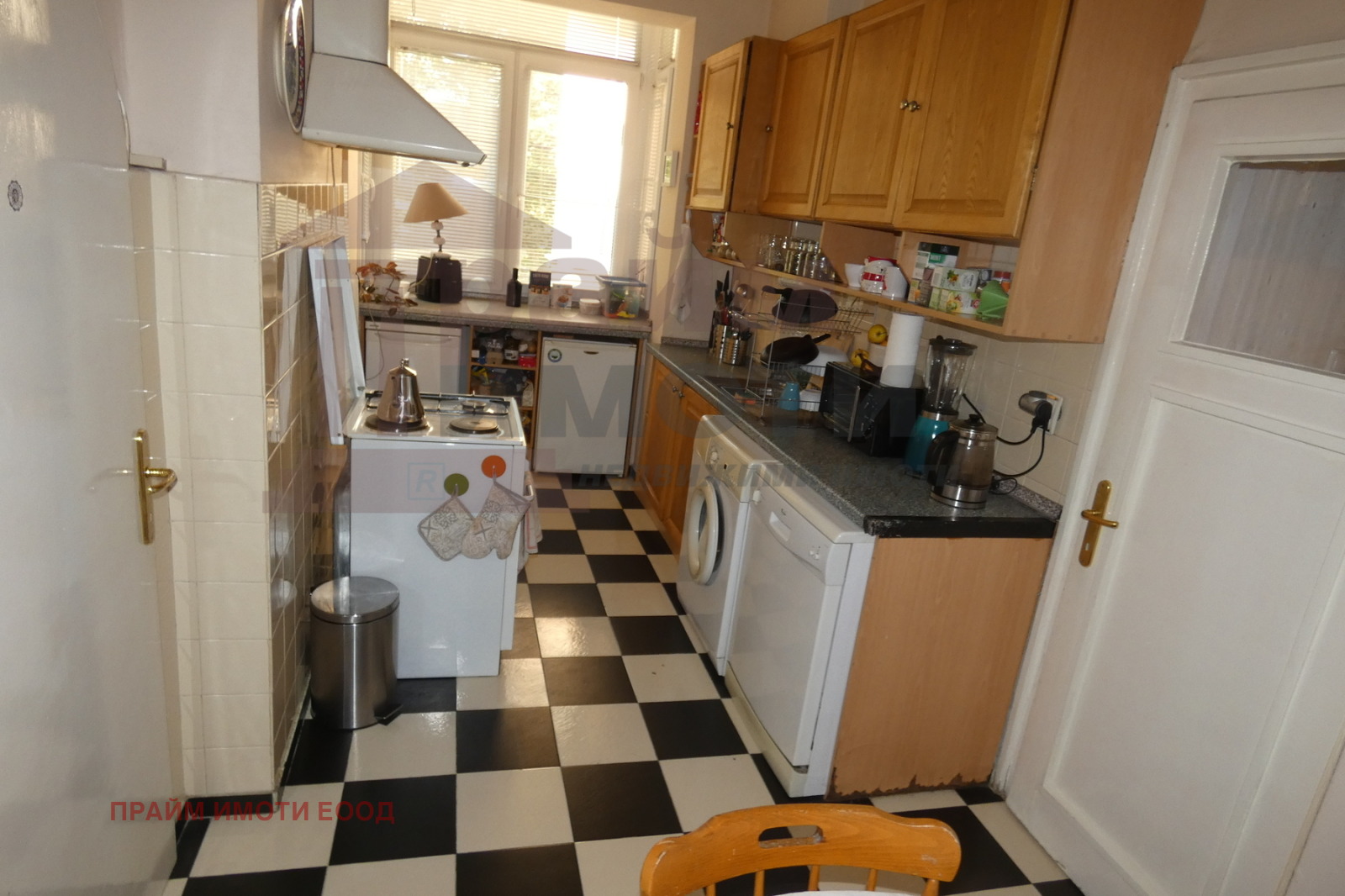 Продава 4-СТАЕН, гр. София, Докторски паметник, снимка 9 - Апартаменти - 56047824