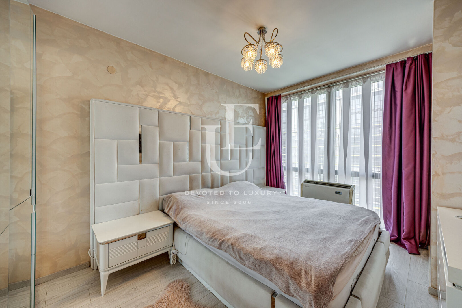 Продава МНОГОСТАЕН, гр. София, Център, снимка 6 - Апартаменти - 54732101