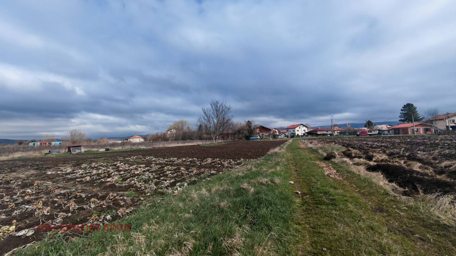 Продава ПАРЦЕЛ, с. Петърч, област София област