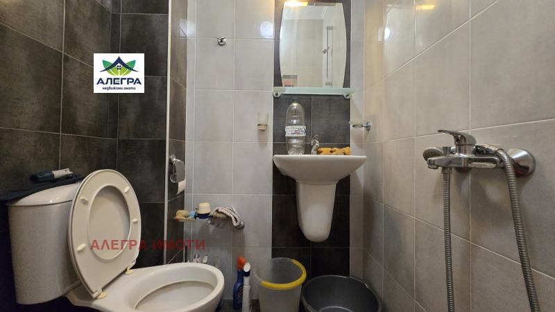 Продава 3-СТАЕН, гр. Пазарджик, Изток, снимка 7 - Апартаменти - 52693010
