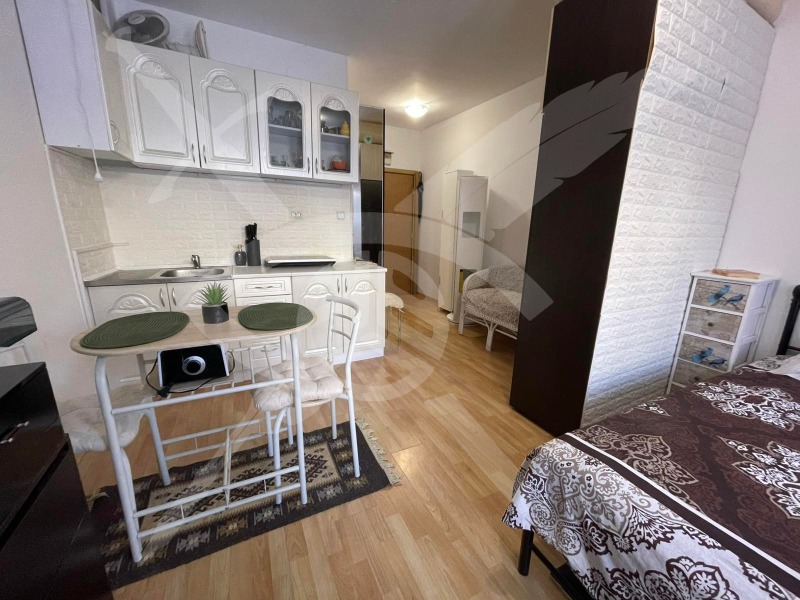 Продава  Ателие, таван област Бургас , к.к. Слънчев бряг , 28 кв.м | 92621604