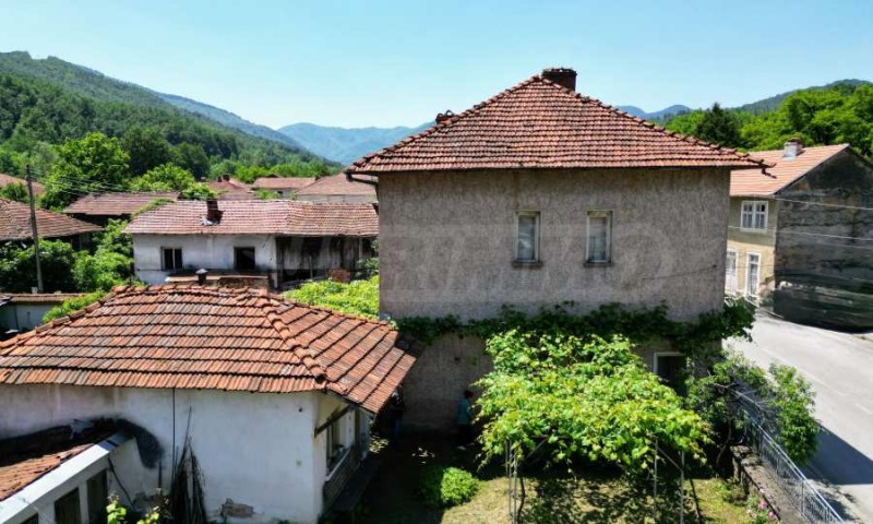 De vânzare  Casa regiunea Lovech , Troian , 241 mp | 54621791 - imagine [5]